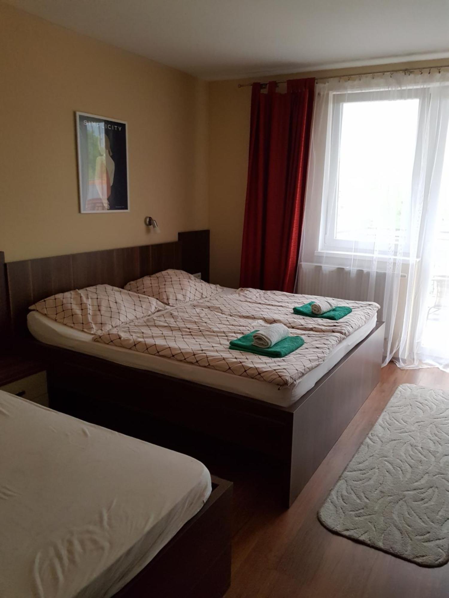 Fridrich Apartman Apartment Velky Meder Luaran gambar