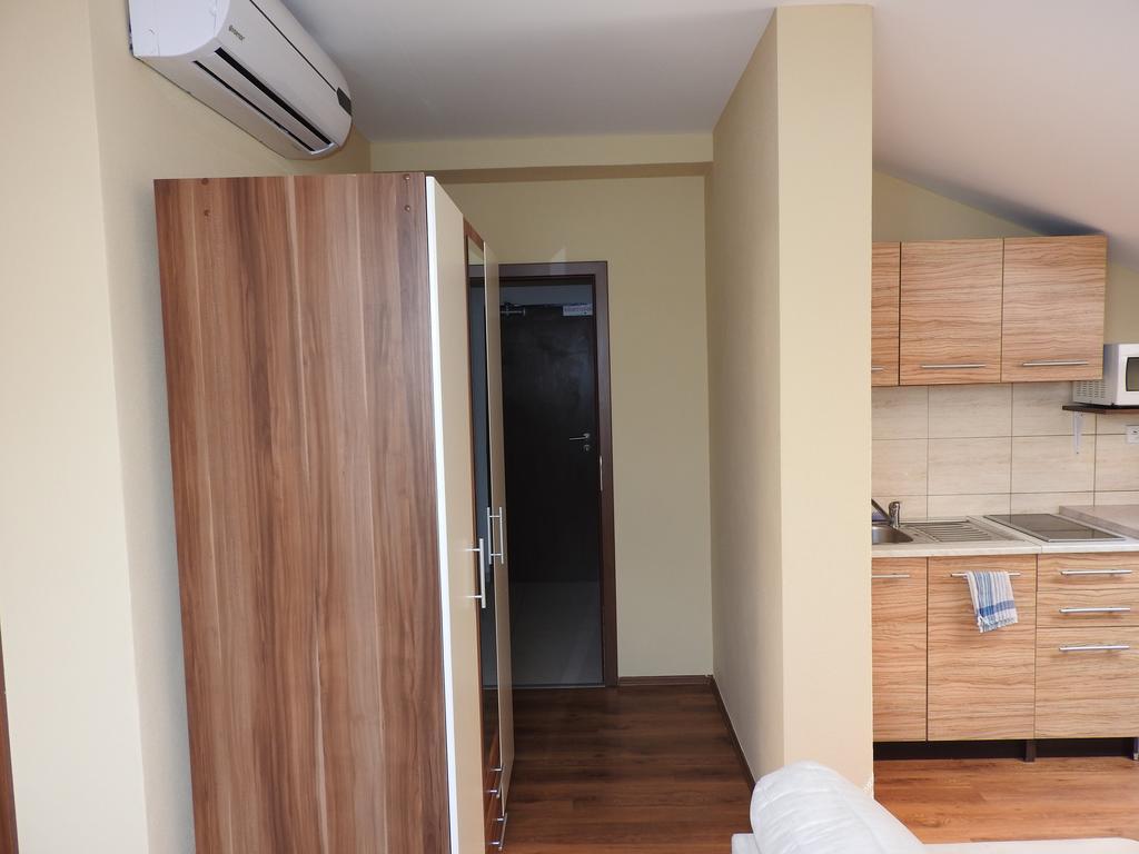 Fridrich Apartman Apartment Velky Meder Luaran gambar